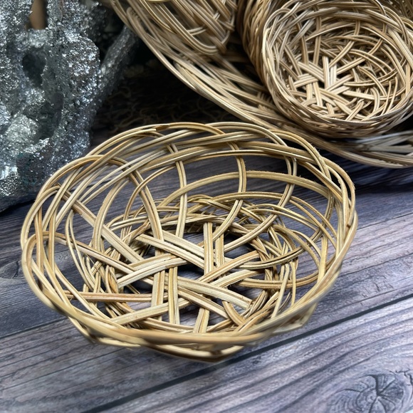30 WICKER BASKETS BULK BUNDLE DIY CRAFTING BOHO DECOR Wind Chimes Mixed Lot - Picture 5 of 15